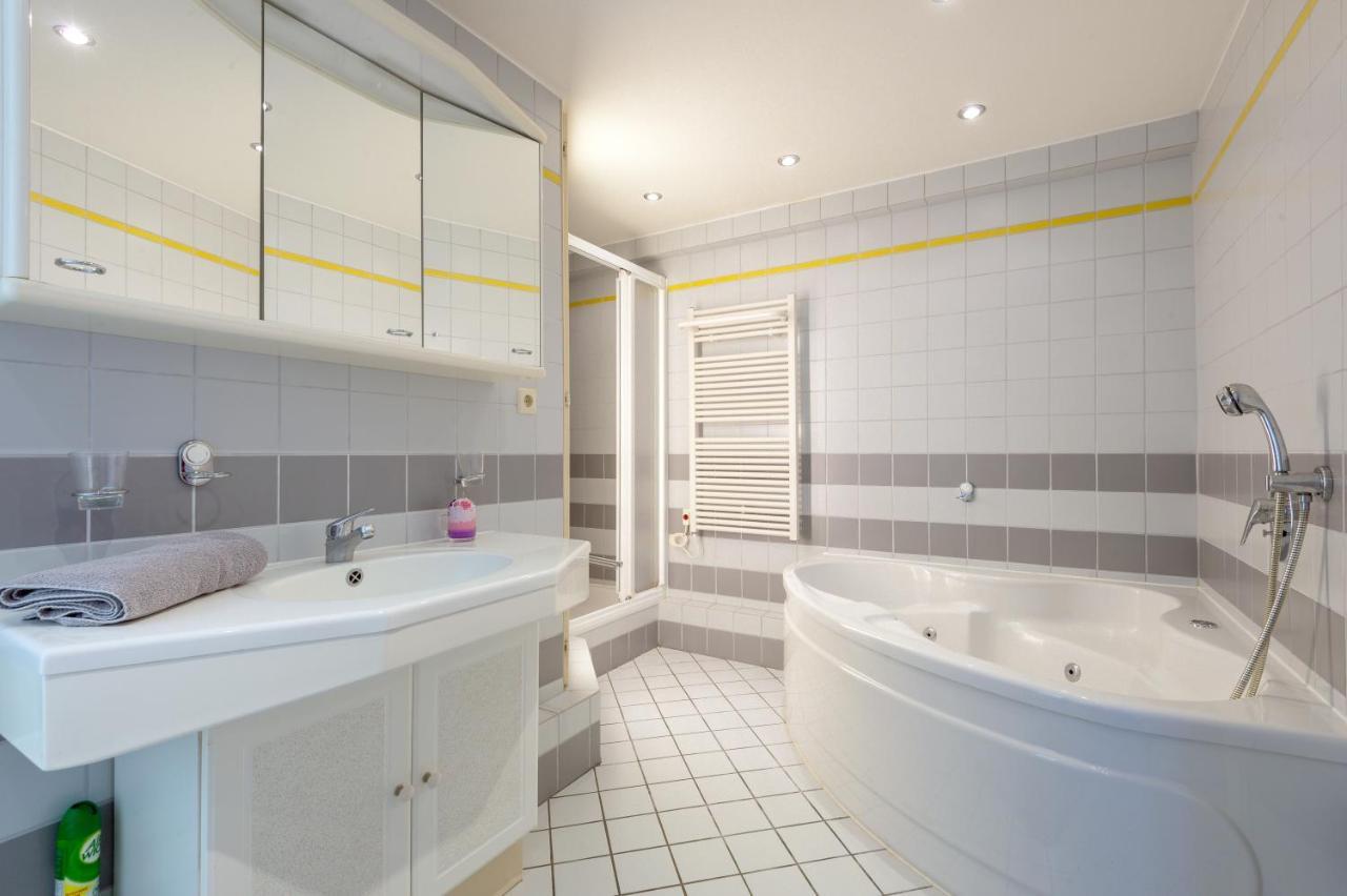 Rose - Piscine Partagee - Proche Europa Park Appartement Hessenheim Buitenkant foto